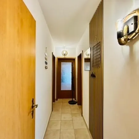 Apartment Lage Fuer 5 Personen - Fusslaeufig Zum 