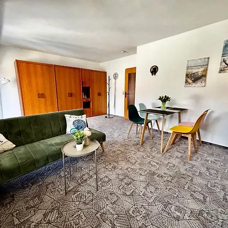 Lage Fuer 5 Personen - Fusslaeufig Zum 